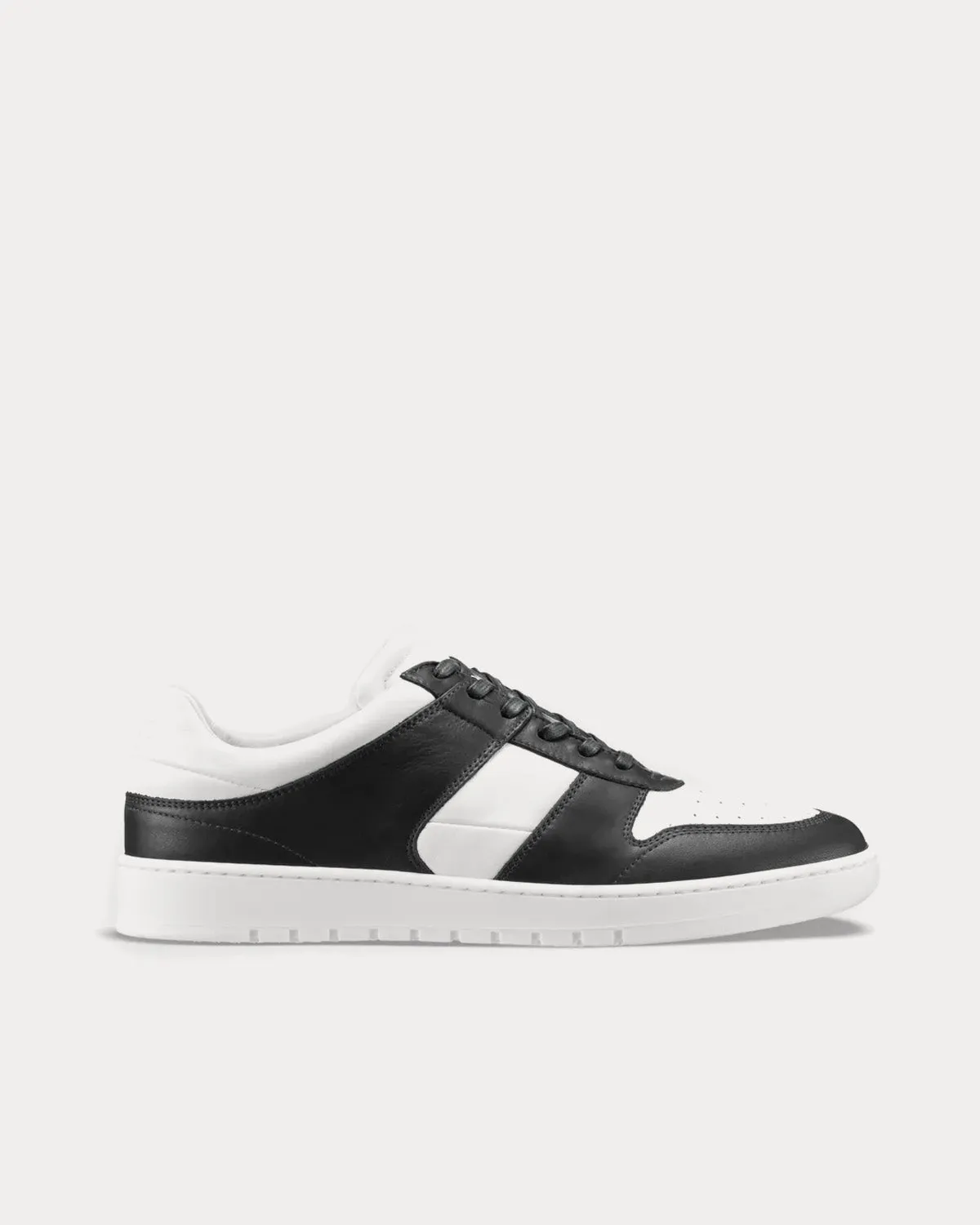 Aventino Panda Low Top Sneakers
