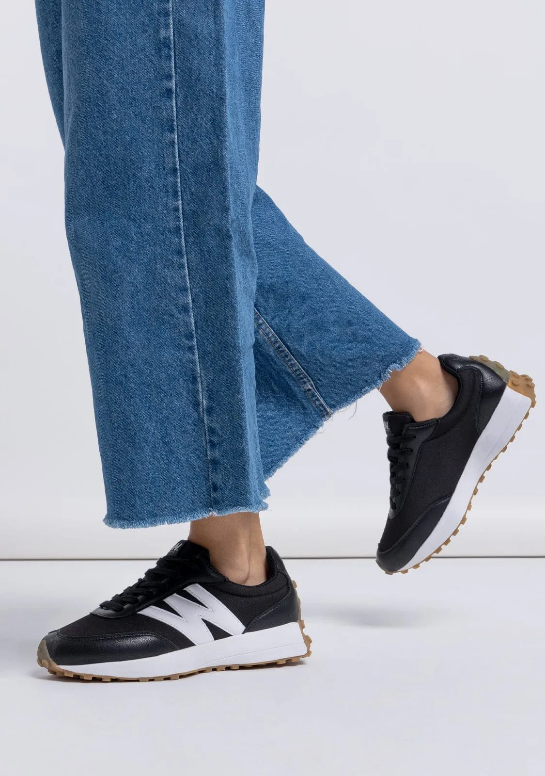 Black Sneakers Napa