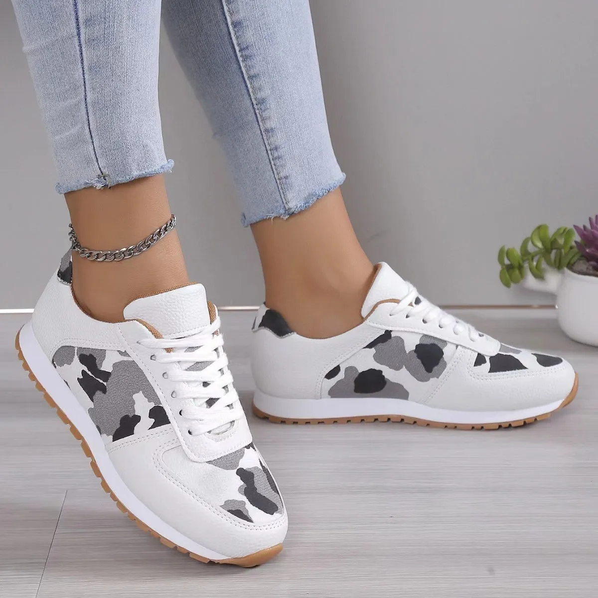 Calley PU Leather Athletic Shoes