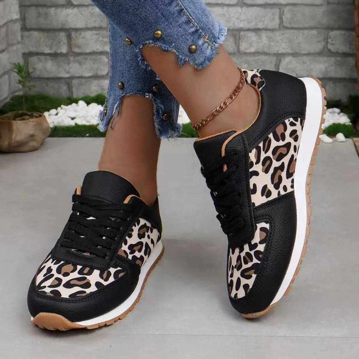 Calley PU Leather Athletic Shoes