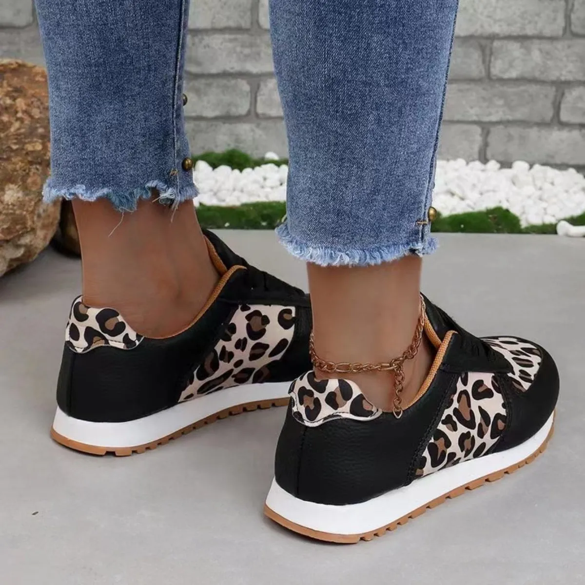 Calley PU Leather Athletic Shoes