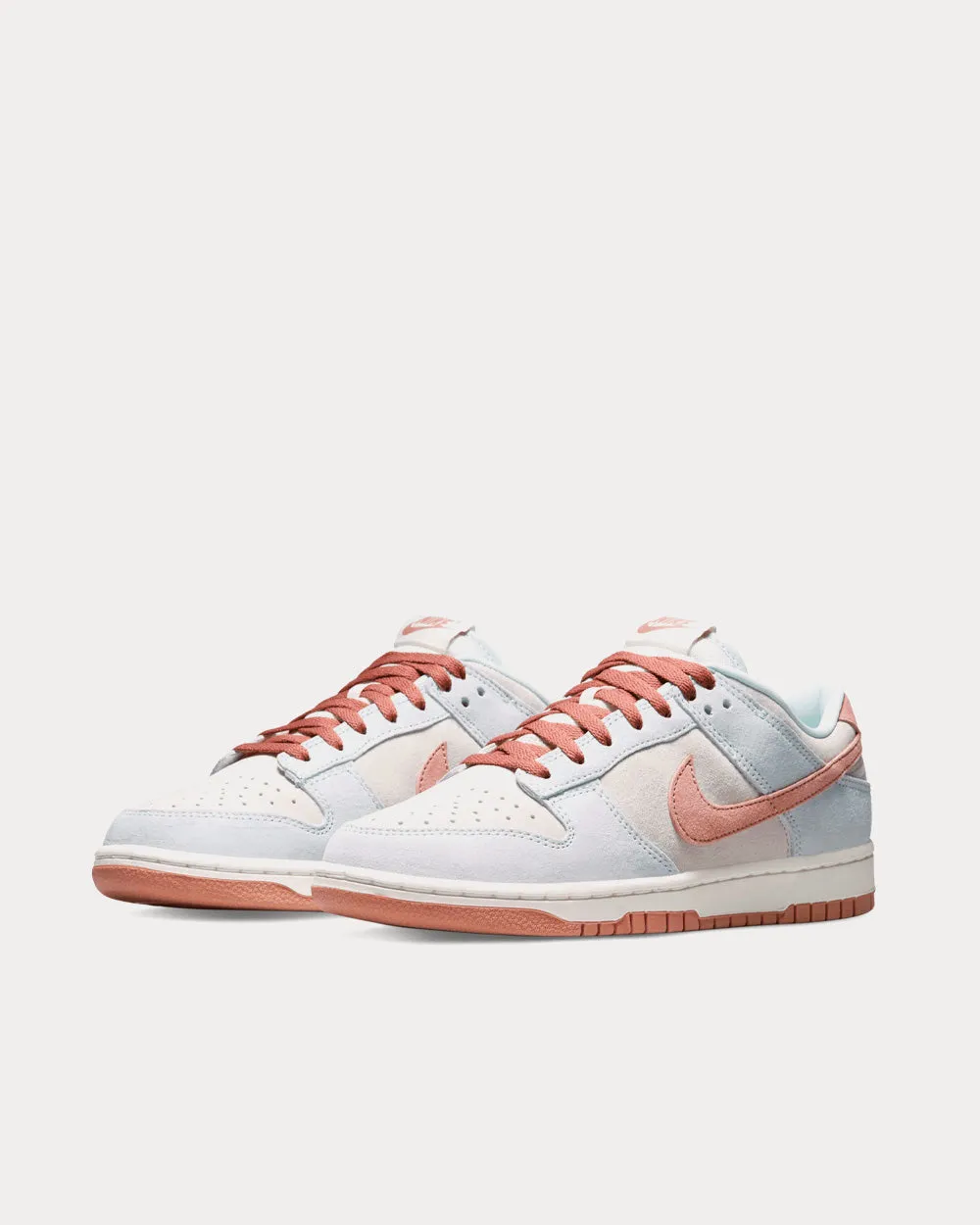 Dunk Low Retro Fossil Rose Low Top Sneakers
