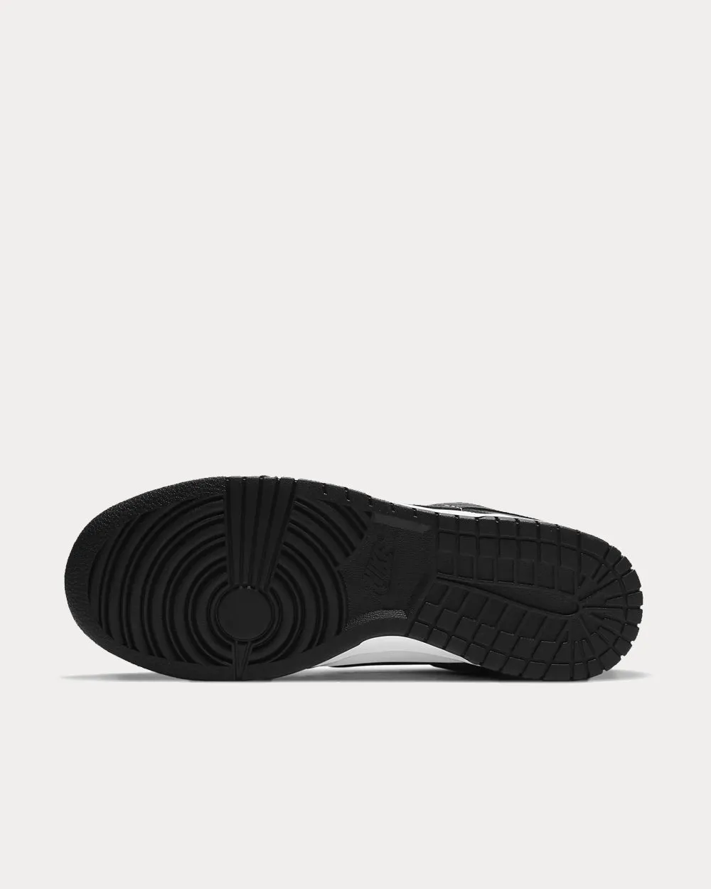 Dunk Low Retro White / White / Black Low Top Sneakers
