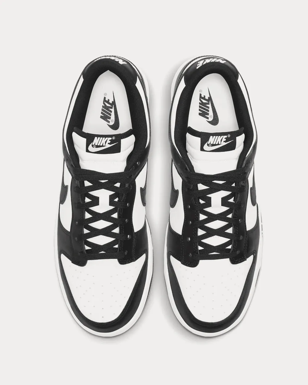 Dunk Low Retro White / White / Black Low Top Sneakers
