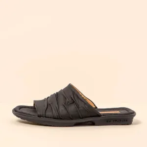 El Naturalista N5932 - Black