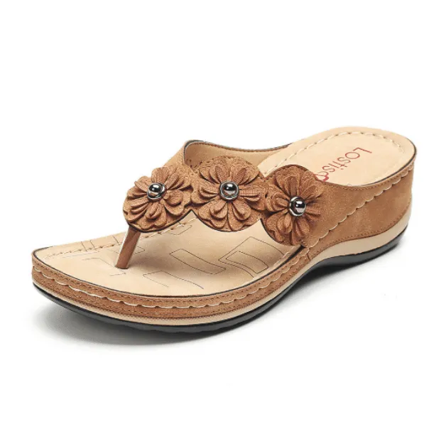 Nanccy Lightweight Flowers Clip Toe Sandals