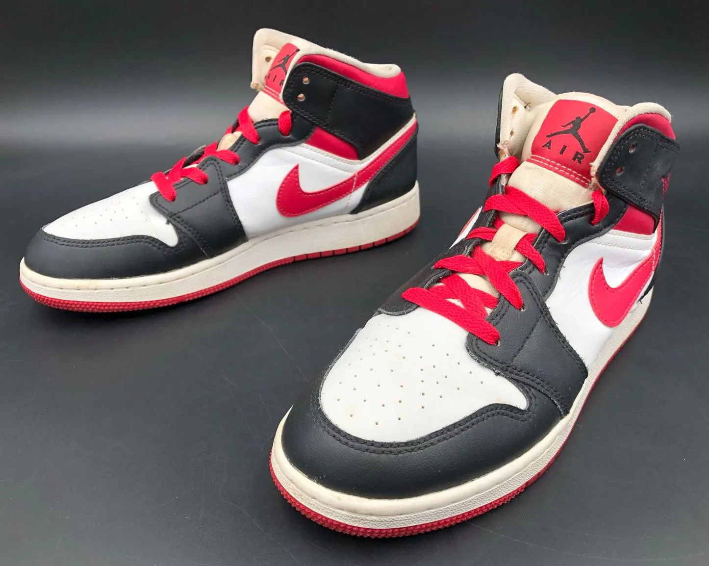 Nike Air Jordan 1 Mid GS 'White Very Berry' Red/Black Sneakers - Size 7Y ( COA)