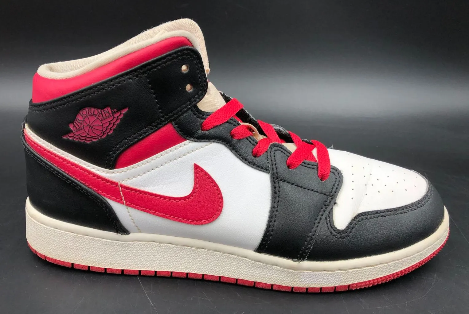 Nike Air Jordan 1 Mid GS 'White Very Berry' Red/Black Sneakers - Size 7Y ( COA)