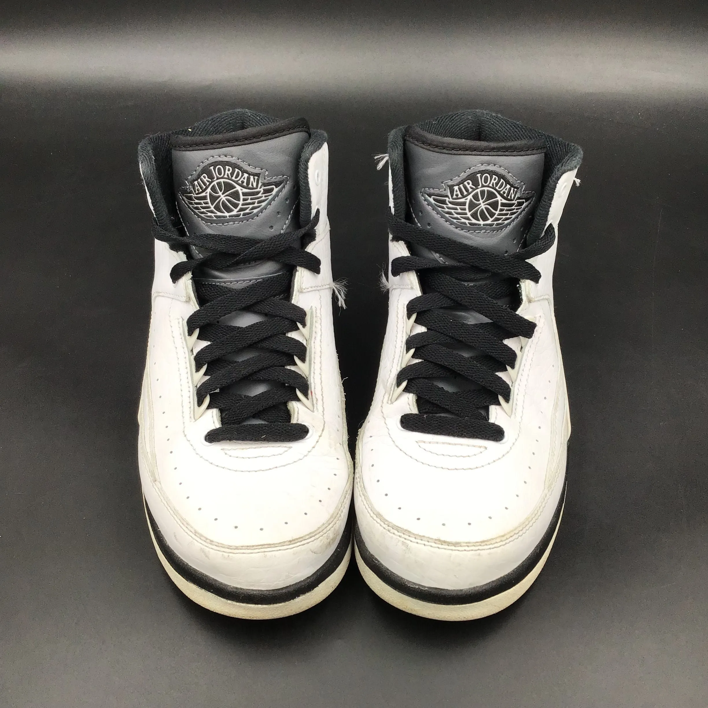 Nike Air Jordan 2 Boy's Retro 'Wing It' Sneakers-Size: 5.5Y ( COA)