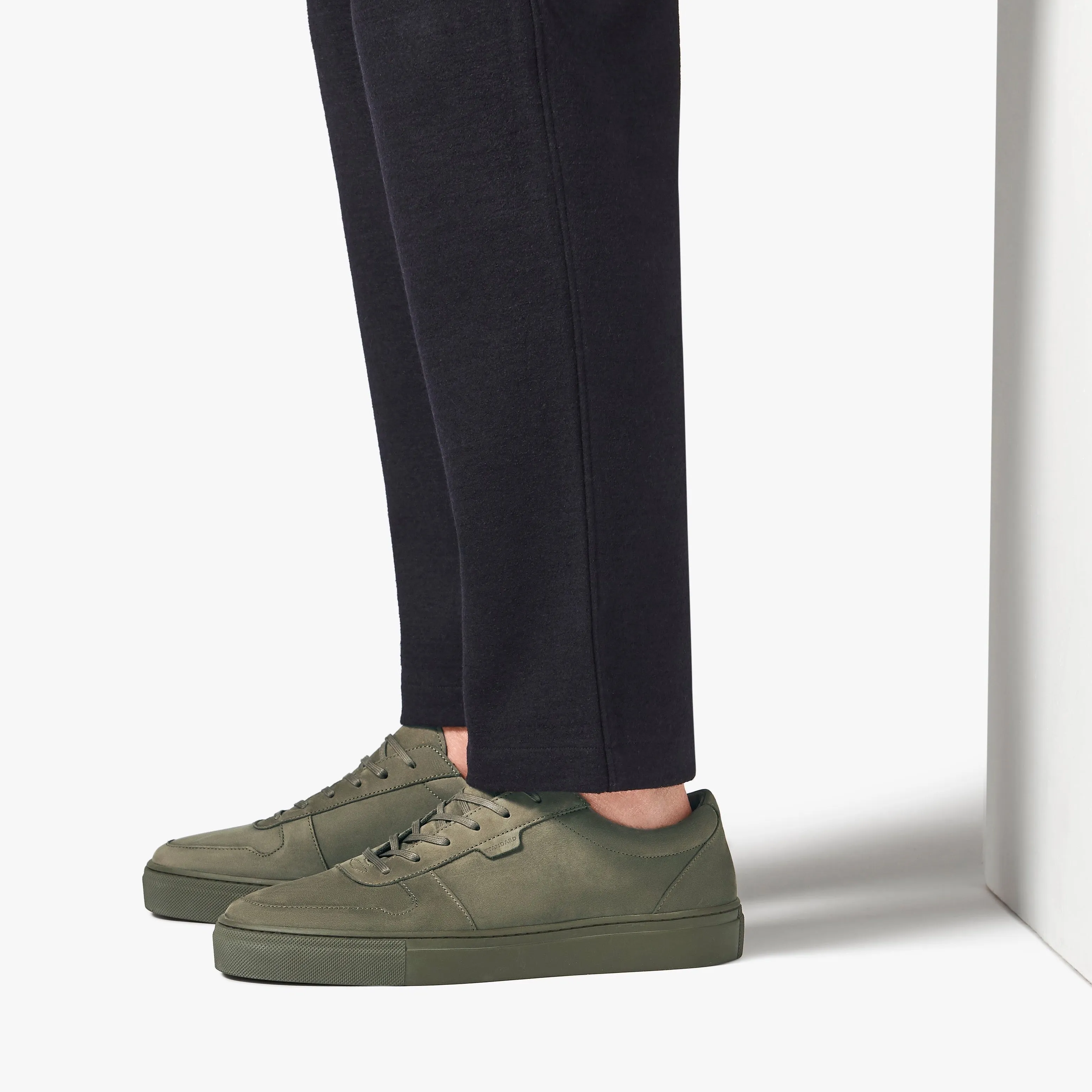 Series 6 Triple Thyme Nubuck Mens
