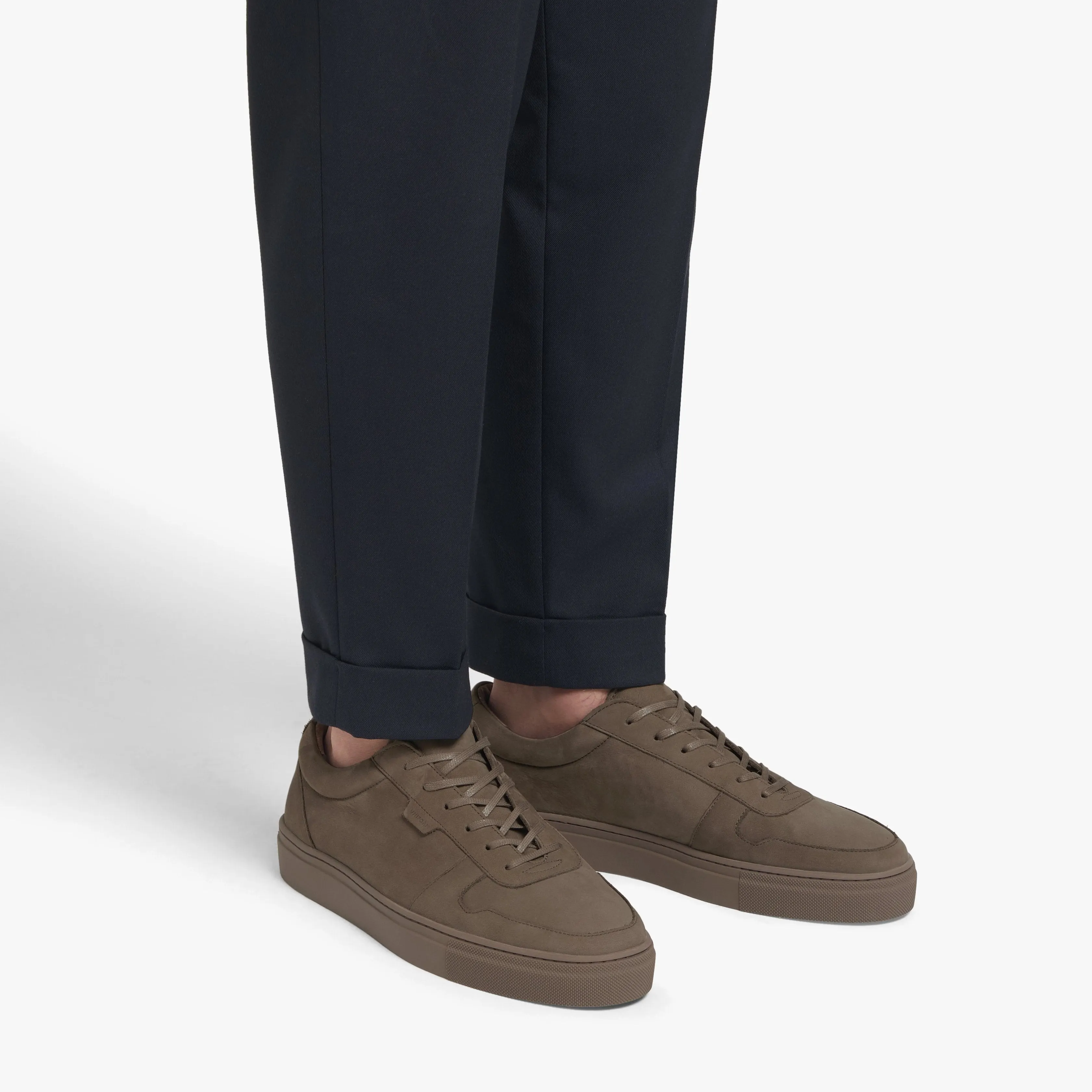 Series 6 Triple Truffle Nubuck Mens