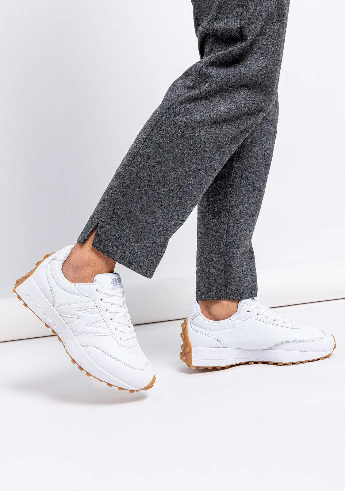 White Sneakers Napa