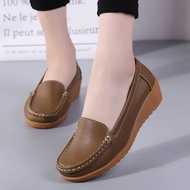 Women Soft Leather Loafers with Heels - Black Flats Moccasins Casual Zapatos Mujer Footwear
